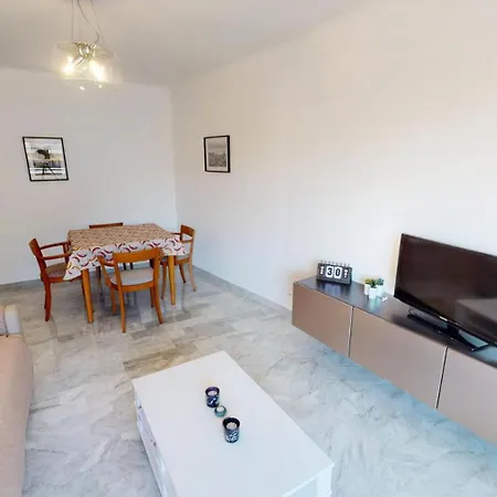 Le Saint Claude - Giotto - Spacieux Et Agreable 2p Climatise En Etage Eleve Proche Centre Avec Terrasse Mae-3094 Apartment Menton