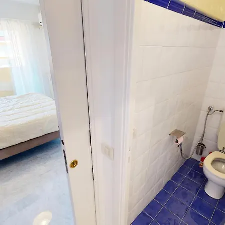 Apartment Le Saint Claude - Giotto - Spacieux Et Agreable 2p Climatise En Etage Eleve Proche Centre Avec Terrasse Mae-3094