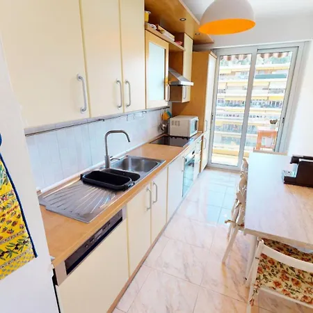 Le Saint Claude - Giotto - Spacieux Et Agreable 2p Climatise En Etage Eleve Proche Centre Avec Terrasse Mae-3094 *