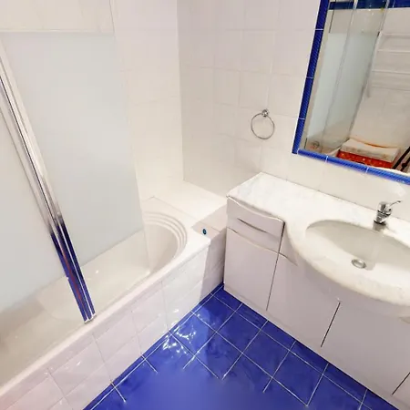 Le Saint Claude - Giotto - Spacieux Et Agreable 2p Climatise En Etage Eleve Proche Centre Avec Terrasse Mae-3094 Menton